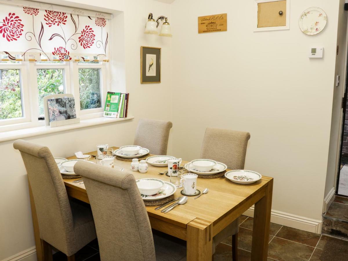 Wash House Cottage Much Wenlock Exterior foto
